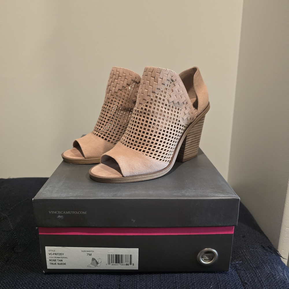 Vince Camuto Women's Tan Peep-Toe Heeled Sandals